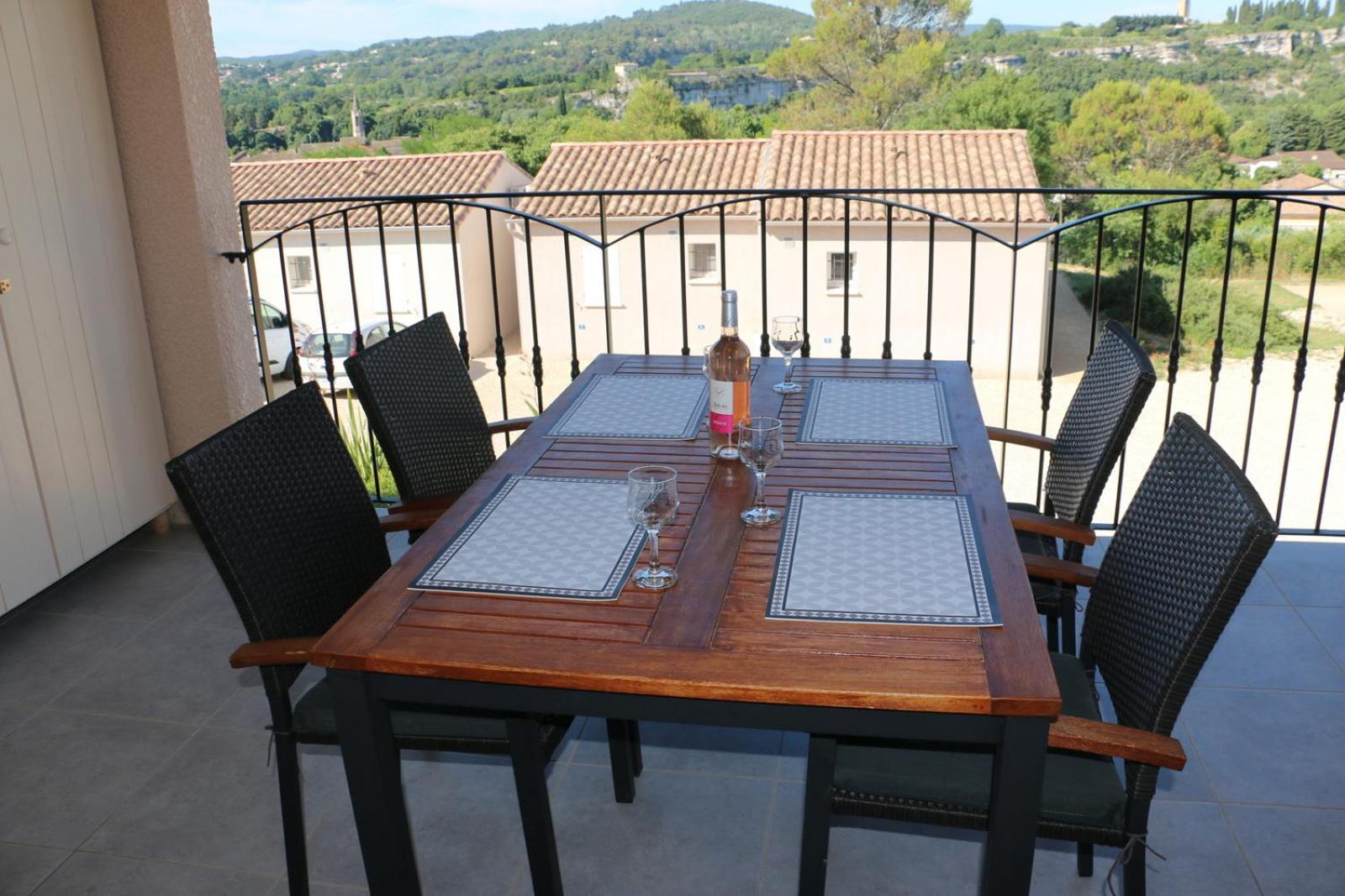 Superbe Appartement Dans Residence Avec Piscine Saint-Martin-dʼArdèche Exteriér fotografie